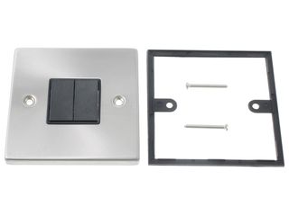 DECO VPSC012BK 10AX 2 GANG 2 WAY PLATE SWITCH - BLACK