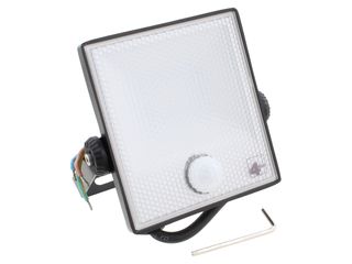 4LITE 4L2/1004 LED FLOODLIGHT PIR 10W